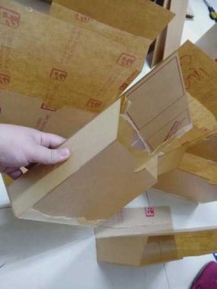 Kệ mica brochure - kệ trưng bày sách thư thị giá 95.000 - Tân Mỹ Long Ad