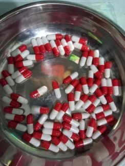 Vỏ nang rỗng màu đỏ trắng, vỏ nhộng rỗng đỏ trắng size 0
