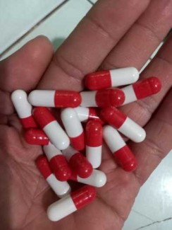 Vỏ nang rỗng màu đỏ trắng, vỏ nhộng rỗng đỏ trắng size 0