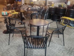 Bộ bàn ghế sắt cafe ngoài trời giá rẻ