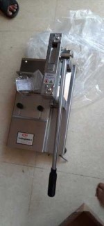 Máy chặt giò heo thủ công ST700 hàng mới 100%