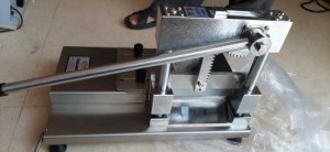 Máy chặt giò heo thủ công ST700 hàng mới 100%