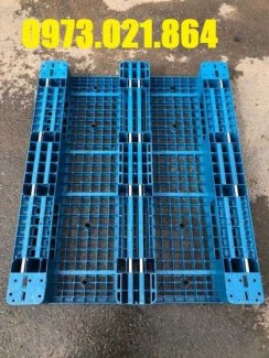Pallet nhựa cũ tại TPHCM