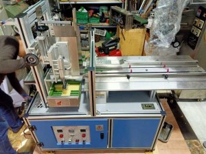 Máy dán hộp giấy bằng keo nóng, máy dán hộp giấy, máy dán hộp bán tự động