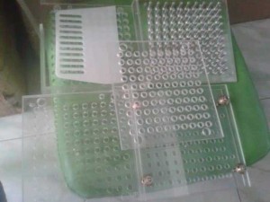 Khuôn đóng viên nang cứng 100v/400 viên