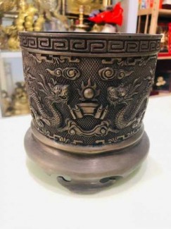 Bát hương thờ cúng bằng đồng hun nâu đường kính 16cm