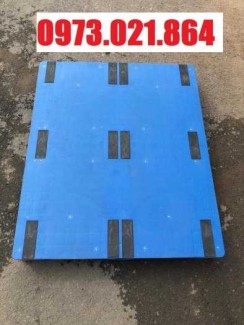 Pallet nhựa thanh lý tại TPHCM