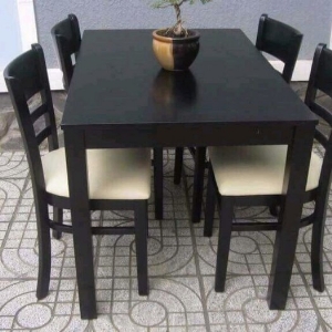 Bàn ghế gỗ phòng ăn giá rẻ HTT001