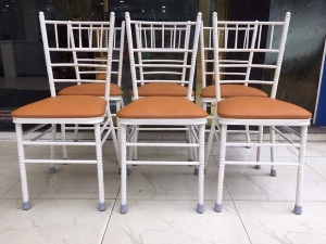 Ghế tiffany nhà hàng tiệc cưới