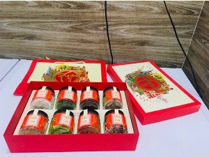 Set mứt TếT Hiện Đại 2021