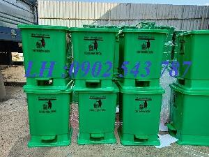 Thùng rác 20 lít đạp chân giá rẻ tại HCM