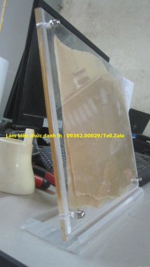 Một số mẫu biển chức danh có giá rẻ tại Hà Nội