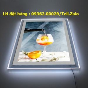 Gia công khung tranh treo tường chất liệu mica