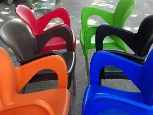 Ghế nhựa nữ hoàng cần thanh lý gấp giá s