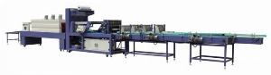 Máy cắt dán màng co lốc chai tự động, máy đóng gói màng co 30 lốc/ phút