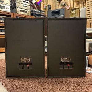Loa TANNOY Greenwich