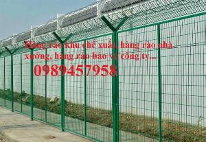 Nhận thi công lắp đặt hàng rào thép gai tận chân công trình