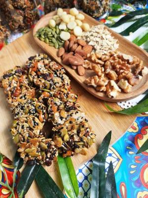 Hủ 150gr Bánh ngũ hạt healthy giữ dáng đẹp da - Food by Mama