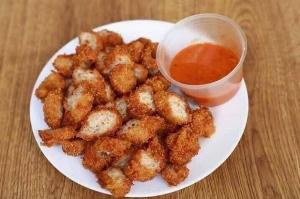Nem chua rán mua 2 hộp giá ưu đãi sau