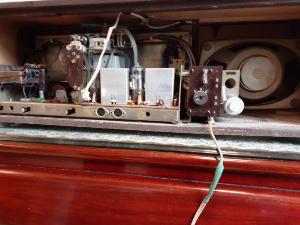 Radio đèn cổ SABA đẹp của Đức