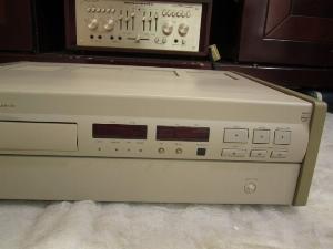 CD PHILIP LHH500