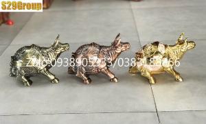 Gạt tàn thuốc hình chú Trâu bằng đồng cao 13cm