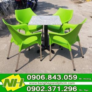 Ghế nhựa lỗ dành cho cafe sản xuất tại xưởng NT Nguyễn hoàng