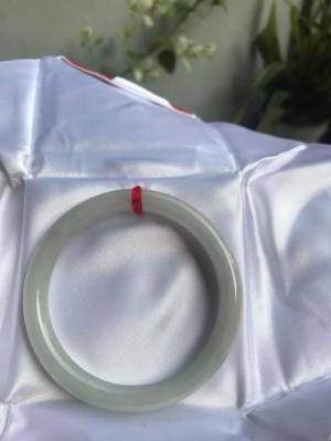 Vòng Tay Đá Cẩm Thạch Mới Tr Lý A54 Size 54Mm X Dầy 7,8Mm Màu Trắng Ánh Xanh Lý