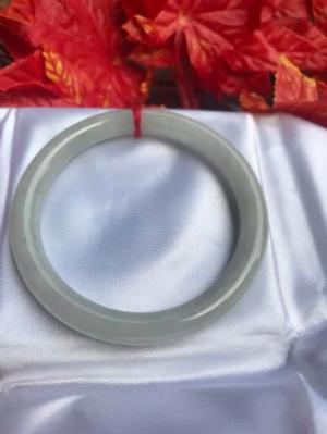 Vòng Tay Đá Cẩm Thạch Mới Trắng 54Mm X Dầy 7,8Mm Màu Trắng Tinh Bóng Đều Cả Vòng