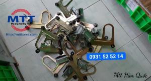Con lăn dẫn đầu máng ray c cầu trục 30x40