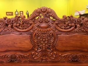 Bộ Bàn Ghế Hoàng GIa Chân 14 Chạm Hoa Hồng