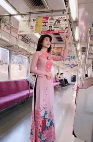 Máy điều trị hen suyễn đeo cổ Nhật Bản IONION