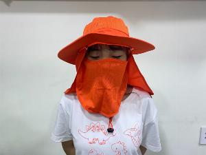 Xưởng may mũ tai bèo chống nắng có vải che gáy cổ và khẩu trang
