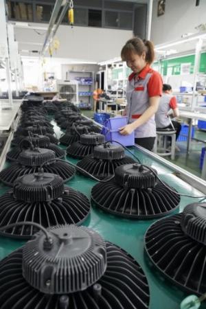 Đèn nhà xưởng UFO 100w chuyên dùng cho nhà xưởng