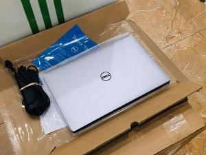 Dell Precision 5520 i7 7820HQ - Card Quadro M1200 4G - Màn 15,6inh UHD 4K IPS Touch 100% sRGB