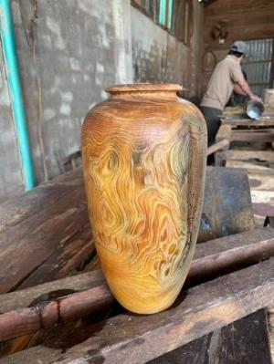 Ché rựu cần tây nguyên gỗ thủy tùng đa sắc