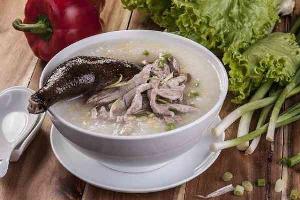 Gà ác ôm trứng 1 con
