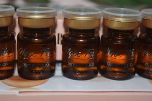 Tinh chất trắng da stone rose stem cell
