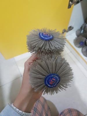 Chổi cước, chà nhám chổi giá rẻ giúp tiết kiệm thời gian chi phí sơn