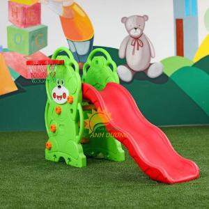 Cầu trượt kèm khung bóng rổ hình gấu