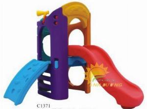 Cầu trượt nhựa màu sắc