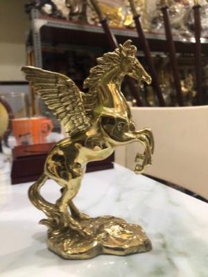 Tượng Ngựa phong thủy tung cánh (Kt 18cm)