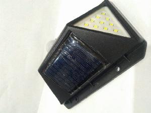 Đèn led cảm biến năng lượng mặt trời