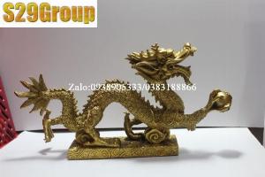 Tượng rồng cầm ngọc bằng đồng phong thủy