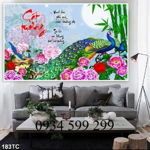 Tranh gạch phong cảnh - tranh gạch 3D chim công PTT