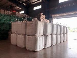 Bao Jumbo đựng hàng xuất khẩu lưu kho.