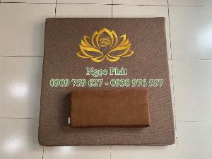 Nệm Ngồi ThIền 70x70cm Cao Cấp Thêu Bông Sen Vàng - Đệm Ngồi Thiền Định
