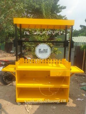 Xe gỗ trà sữa nhiều màu sắc kết hợp với đèn và hộp đèn logo giá rẻ tại xưởng