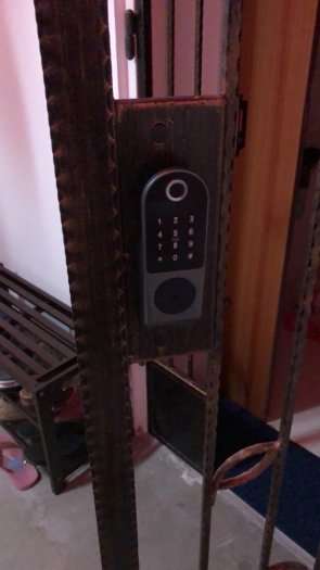 Khóa cổng vân tay cho gia đình, nhà trọ