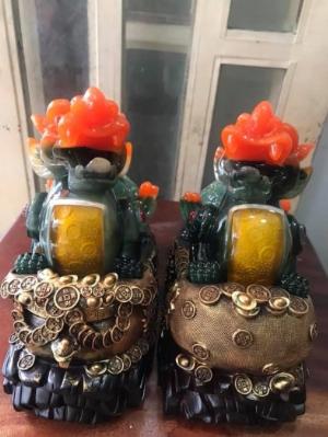 Cặp tỳ hưu hút tài lớn xanh đậm đầu cam đứng hủ vàng bao tiền vàng